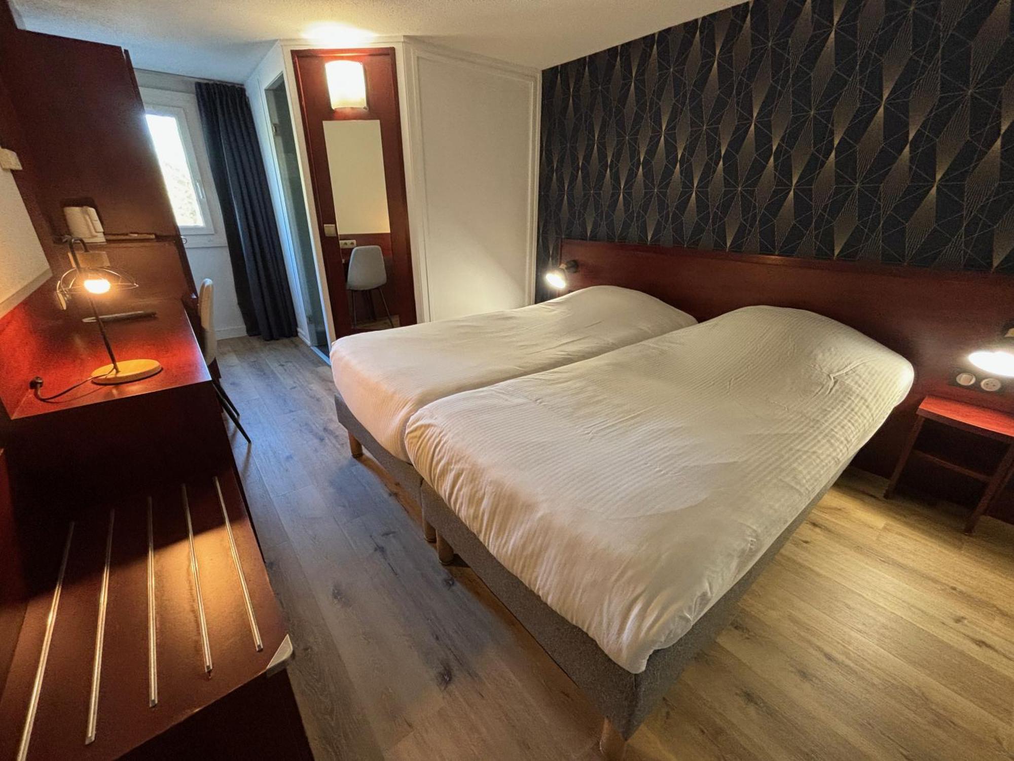 Hotel Kyriad Bordeaux 3*