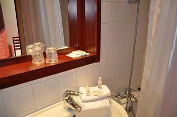Kyriad Bordeaux Hotel